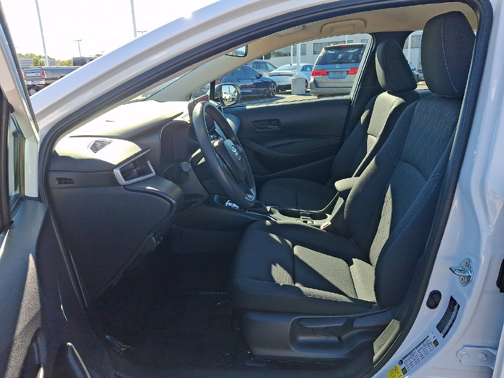 Certified 2026 Toyota Corolla LE w/ LE Premium Package FWD image 19