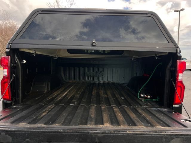 Used 2019 Chevrolet Silverado 1500 High Country image 32