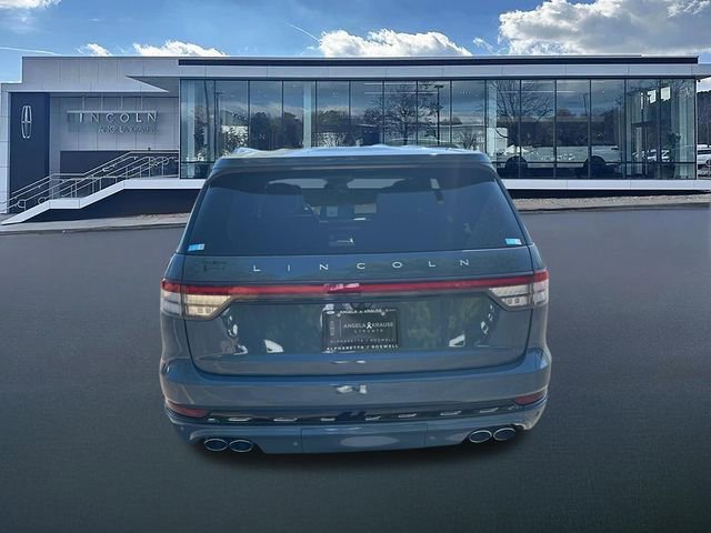New 2026 Lincoln Aviator AWD w/ Jet Appearance Package image 7