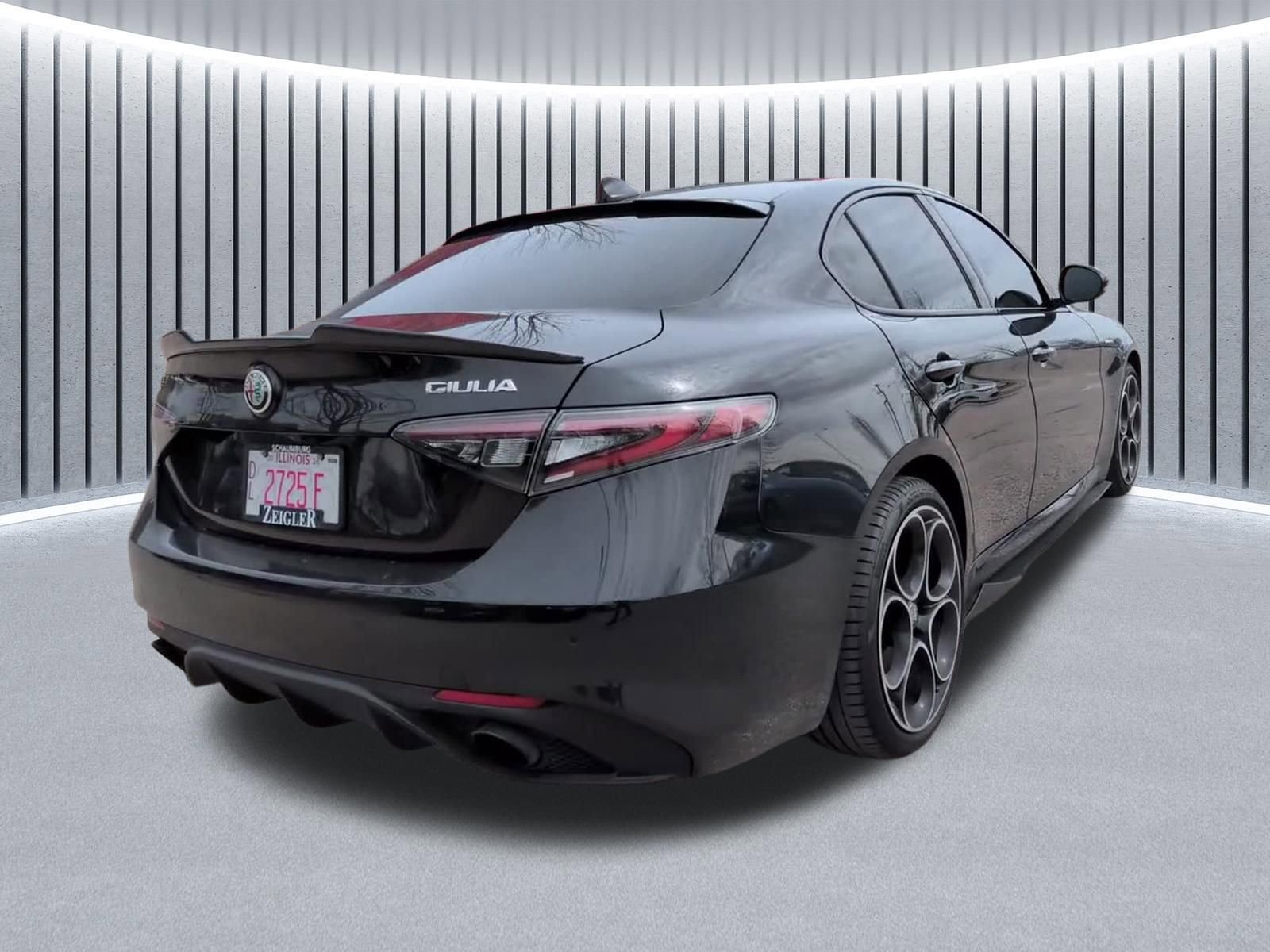 Used 2024 Alfa Romeo Giulia Veloce image 9