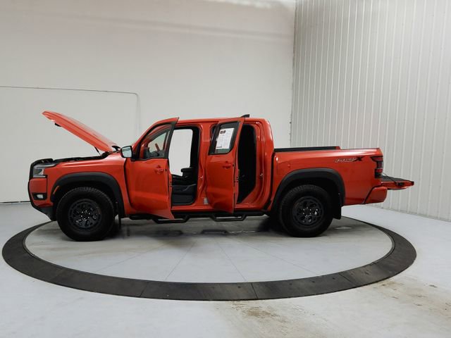 Used 2025 Nissan Frontier Pro-X image 12