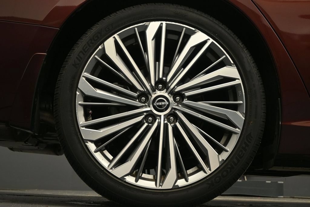 Certified 2024 Nissan Altima 2.5 SL FWD image 12