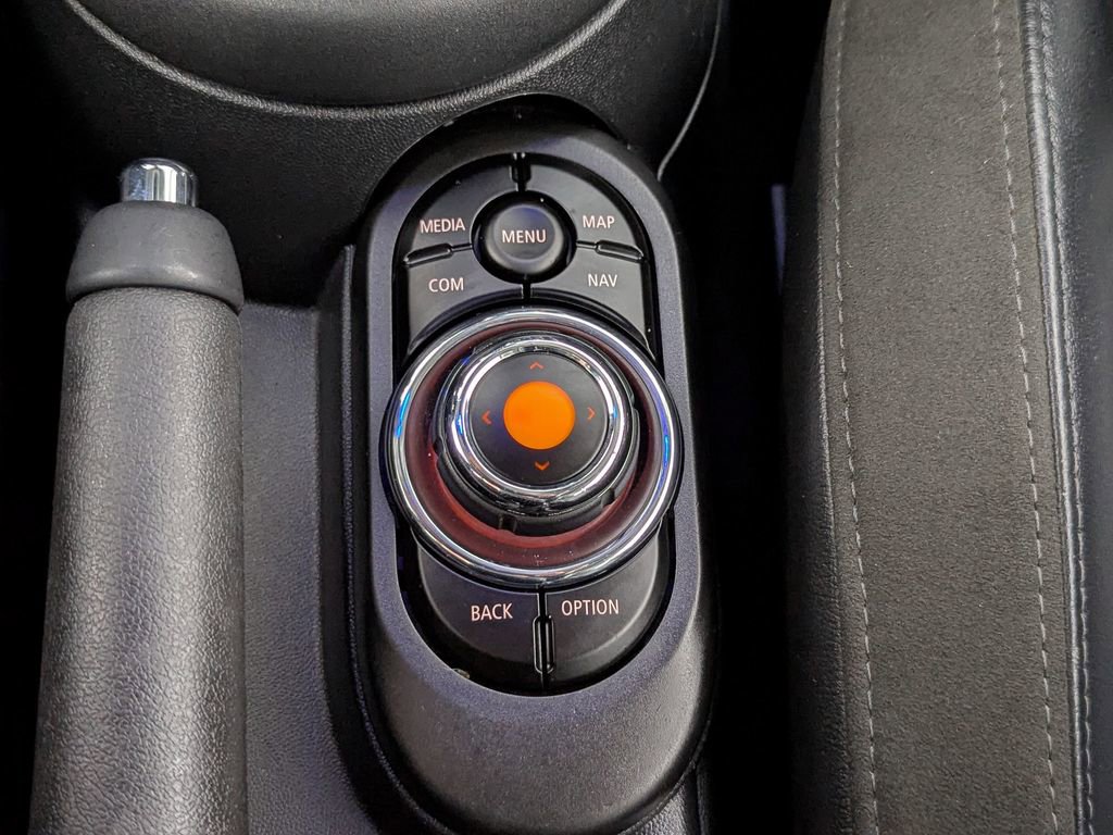 Used 2020 MINI Cooper S image 33