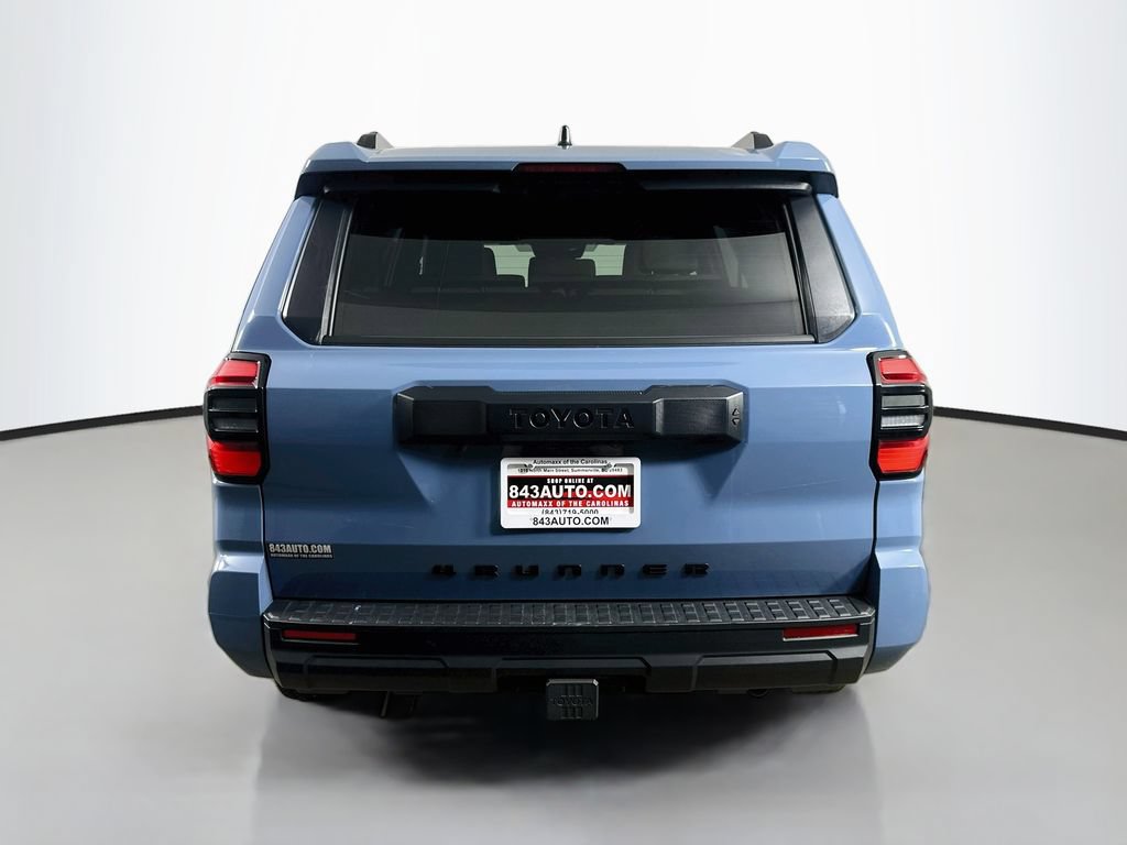 Used 2025 Toyota 4Runner SR5 AWD/4WD image 6