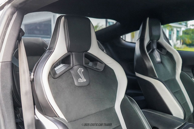 Used 2022 Ford Mustang Shelby GT500 w/ Technology Package image 33