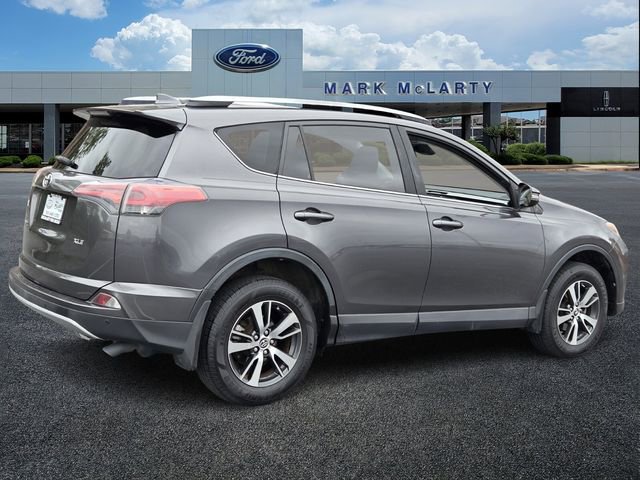 Used 2018 Toyota RAV4 XLE image 5