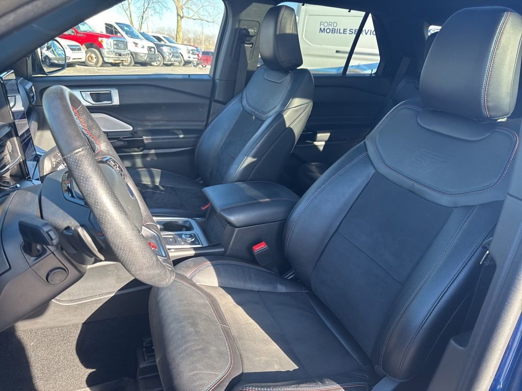 Used 2023 Ford Explorer ST w/ Equipment Group 401A image 17