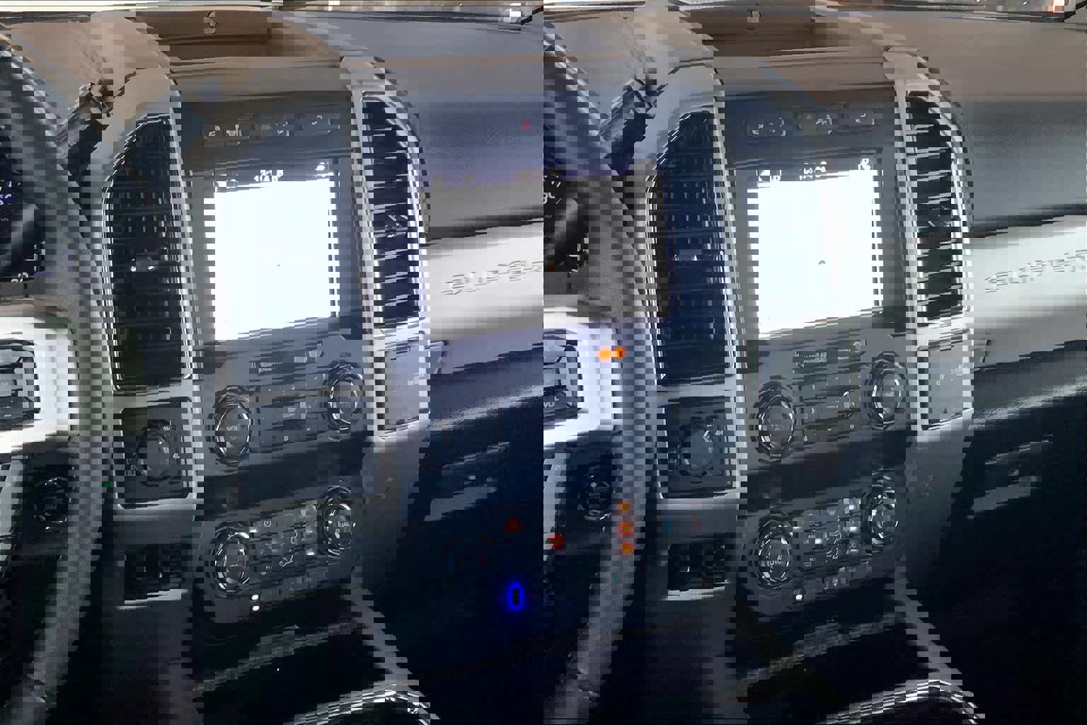 Used 2019 Ford F250 Lariat w/ Lariat Ultimate Package image 7