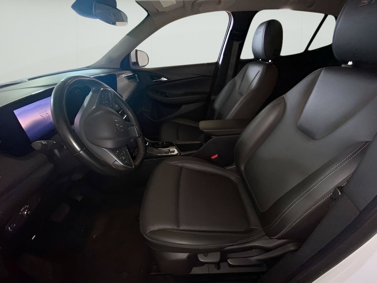 Certified 2024 Buick Encore GX Sport Touring AWD/4WD image 13