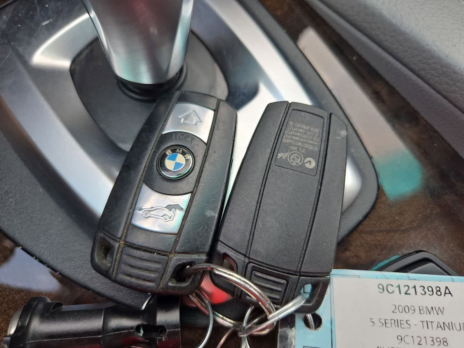 Used 2009 BMW 528i Sedan RWD image 32