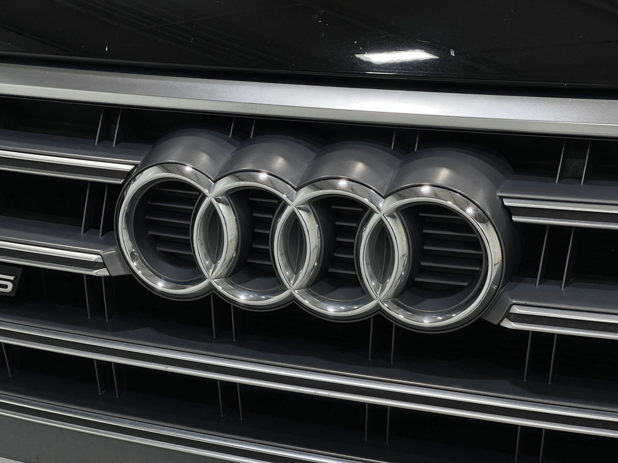 Used 2019 Audi SQ5 Premium Plus AWD/4WD image 37