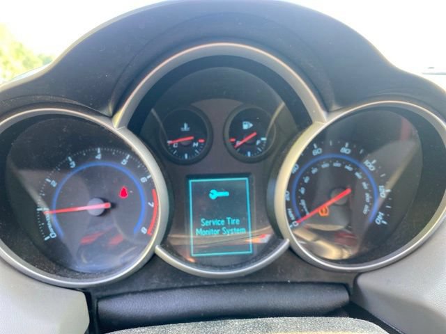 Used 2012 Chevrolet Cruze LS FWD image 18