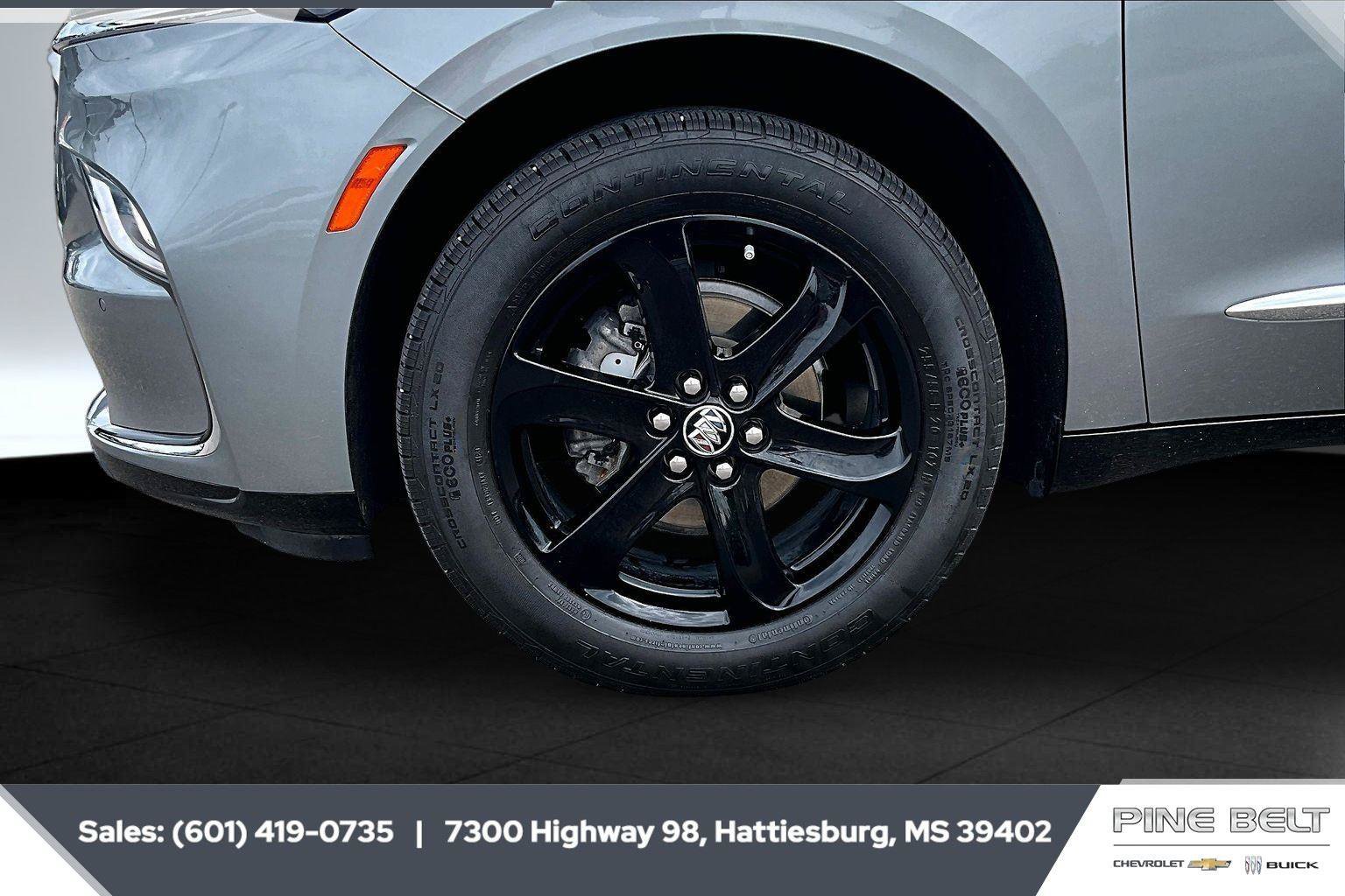 Used 2024 Buick Enclave Essence w/ Sport Touring Edition FWD image 7