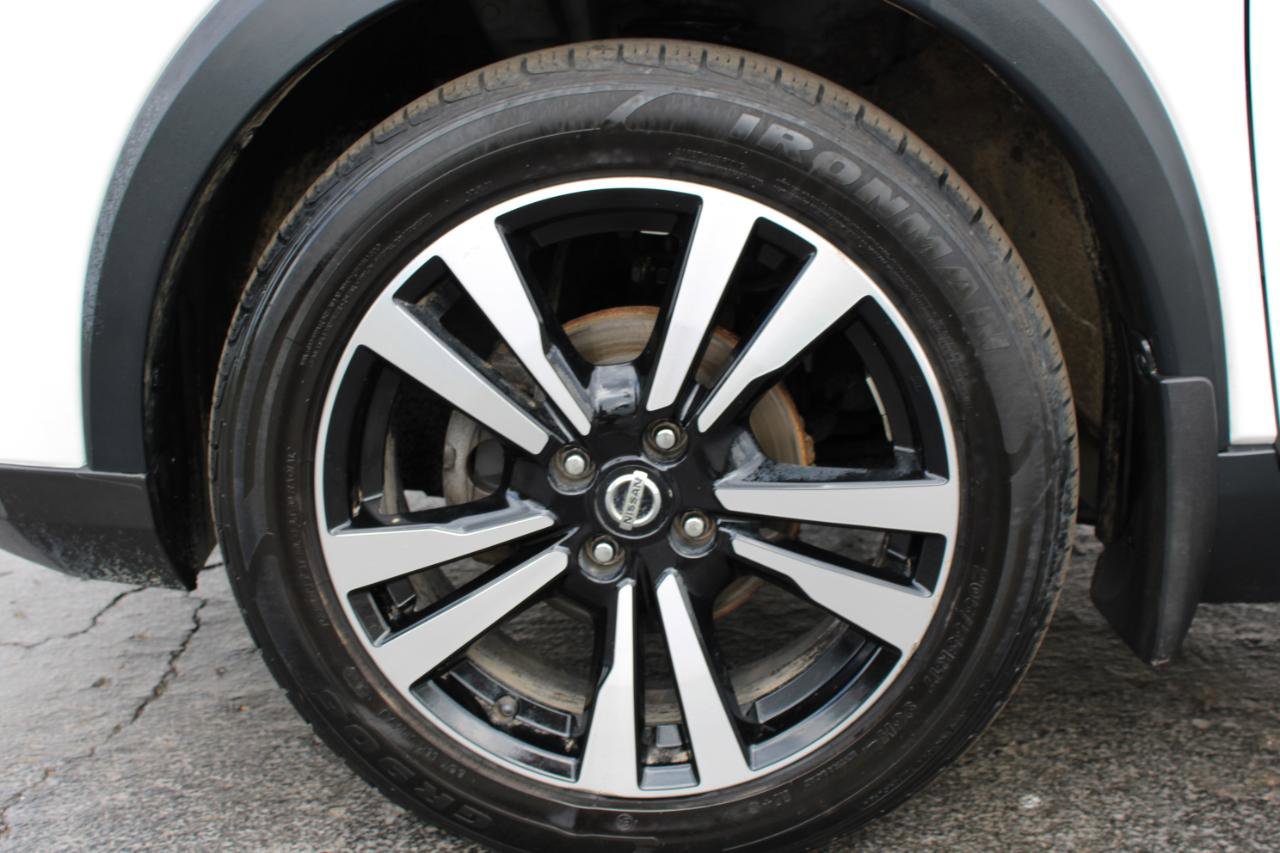 Used 2019 Nissan Kicks SV FWD image 48