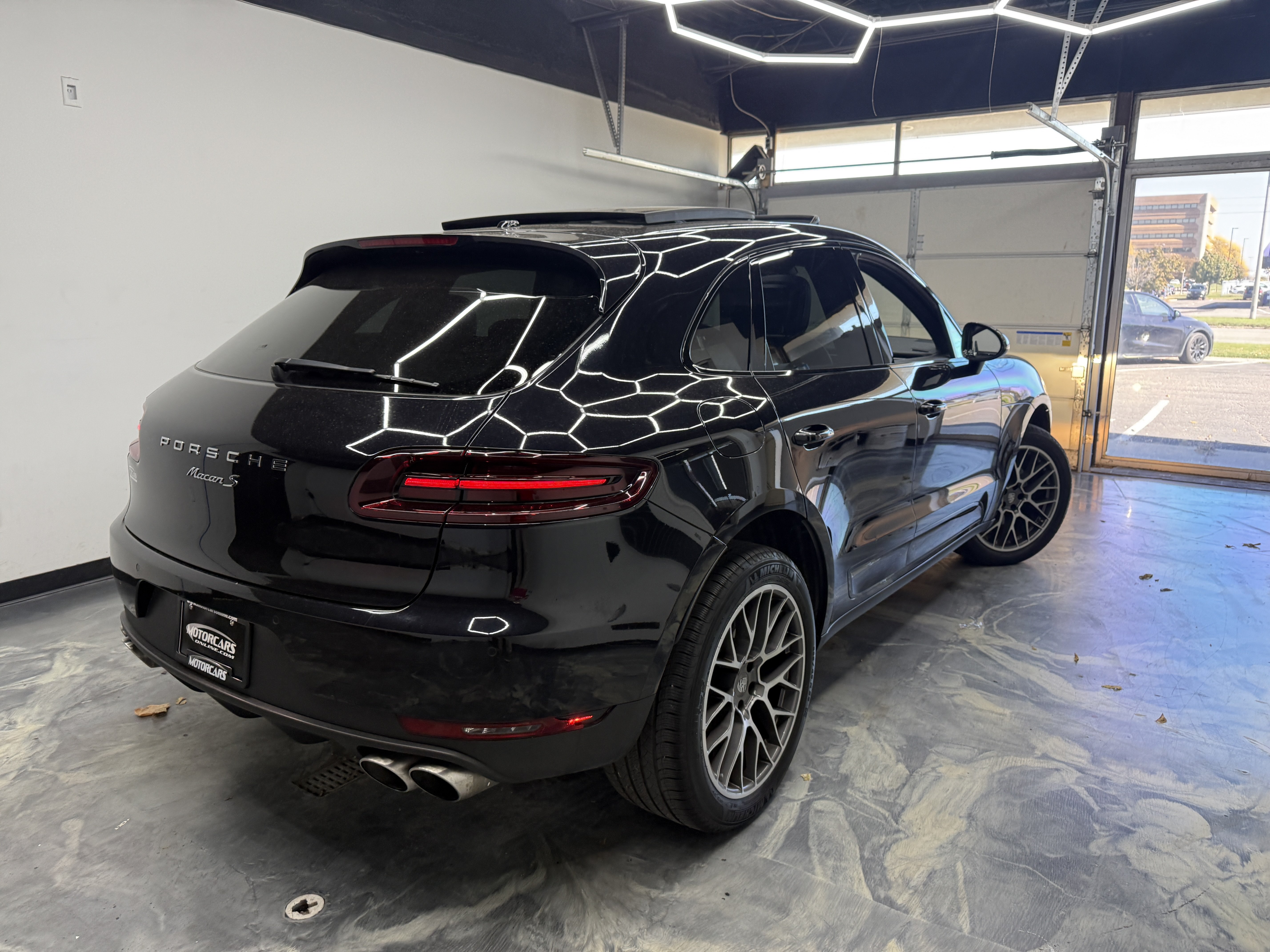 Used 2018 Porsche Macan S AWD/4WD image 5