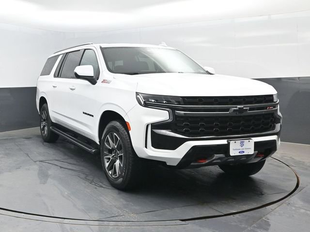 Used 2021 Chevrolet Suburban Z71 AWD/4WD image 2