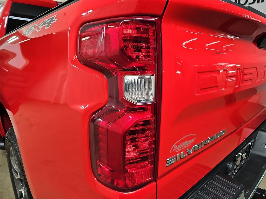 Certified 2022 Chevrolet Silverado 1500 LT image 40