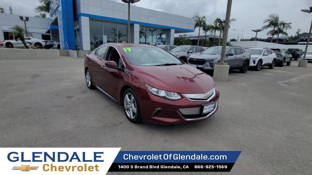 Used 2017 Chevrolet Volt LT image 2