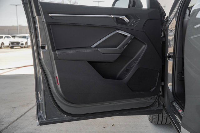 Certified 2025 Audi Q3 2.0T Premium w/ Convenience Package image 8