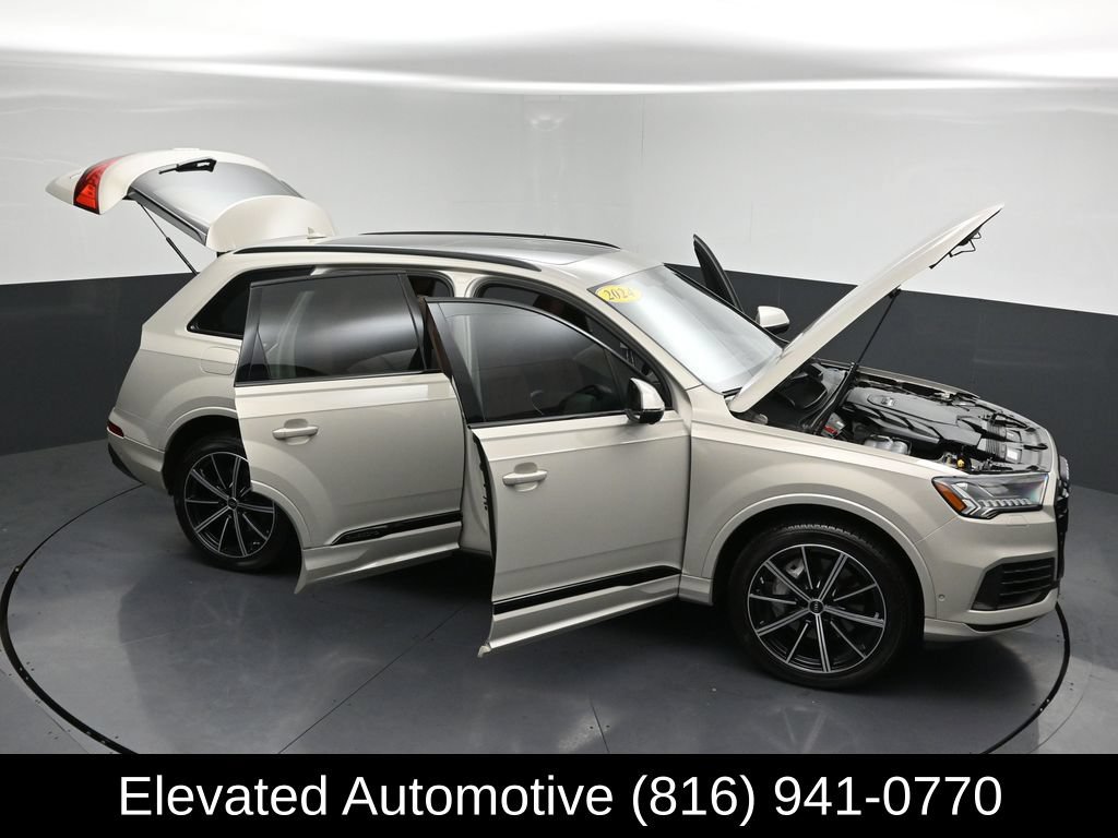 Used 2024 Audi Q7 3.0T Premium Plus AWD/4WD image 33