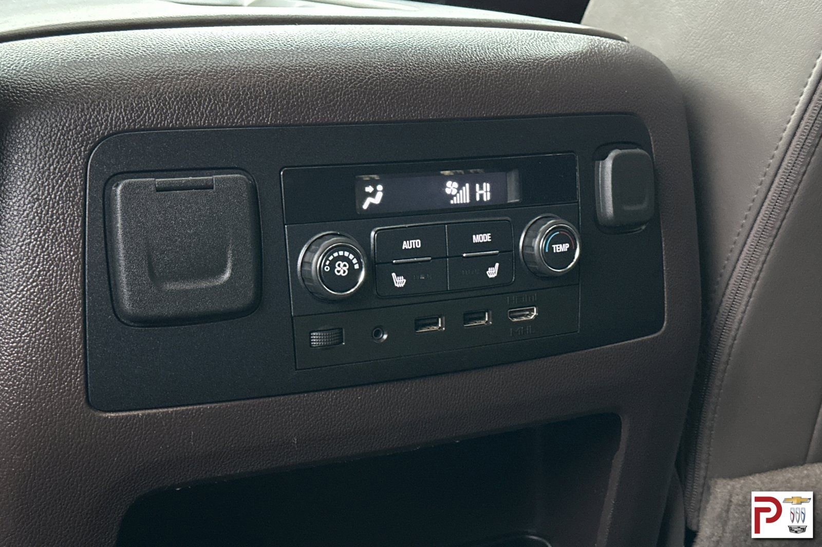 Used 2018 GMC Yukon Denali image 14