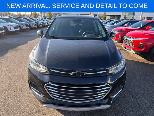 Used 2018 Chevrolet Trax LT w/ Redline Edition AWD/4WD image 3
