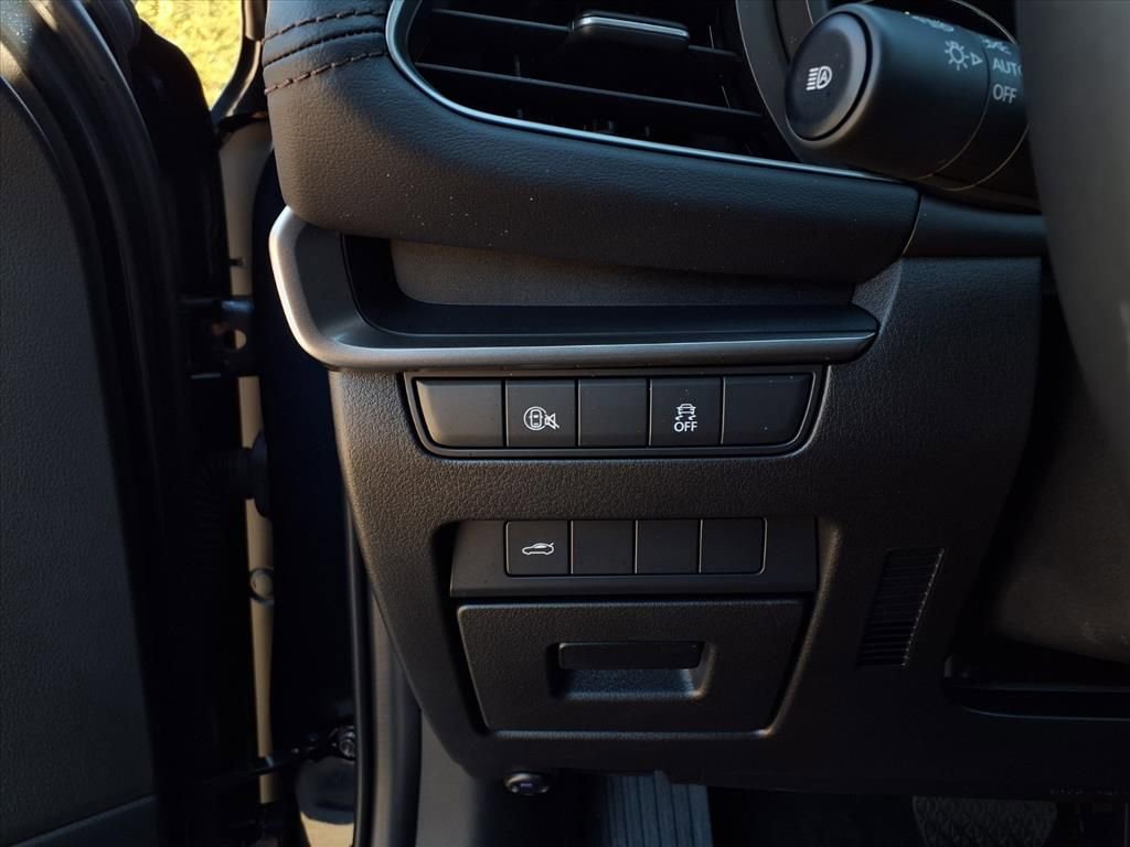 Certified 2025 MAZDA MAZDA3 s image 15