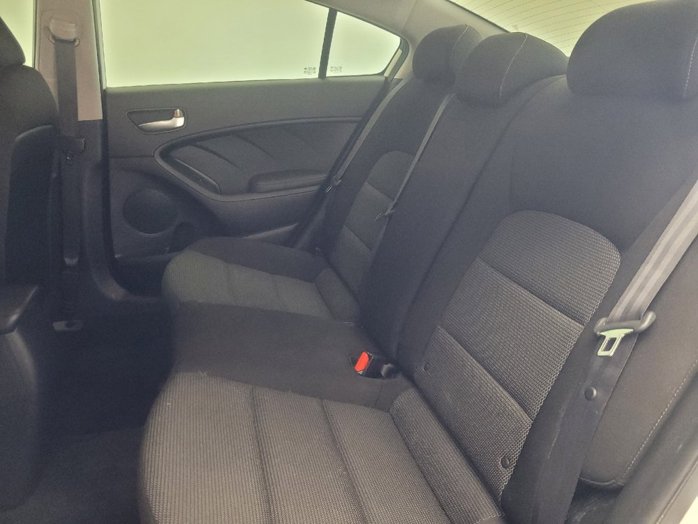 Used 2017 Kia Forte LX FWD image 18