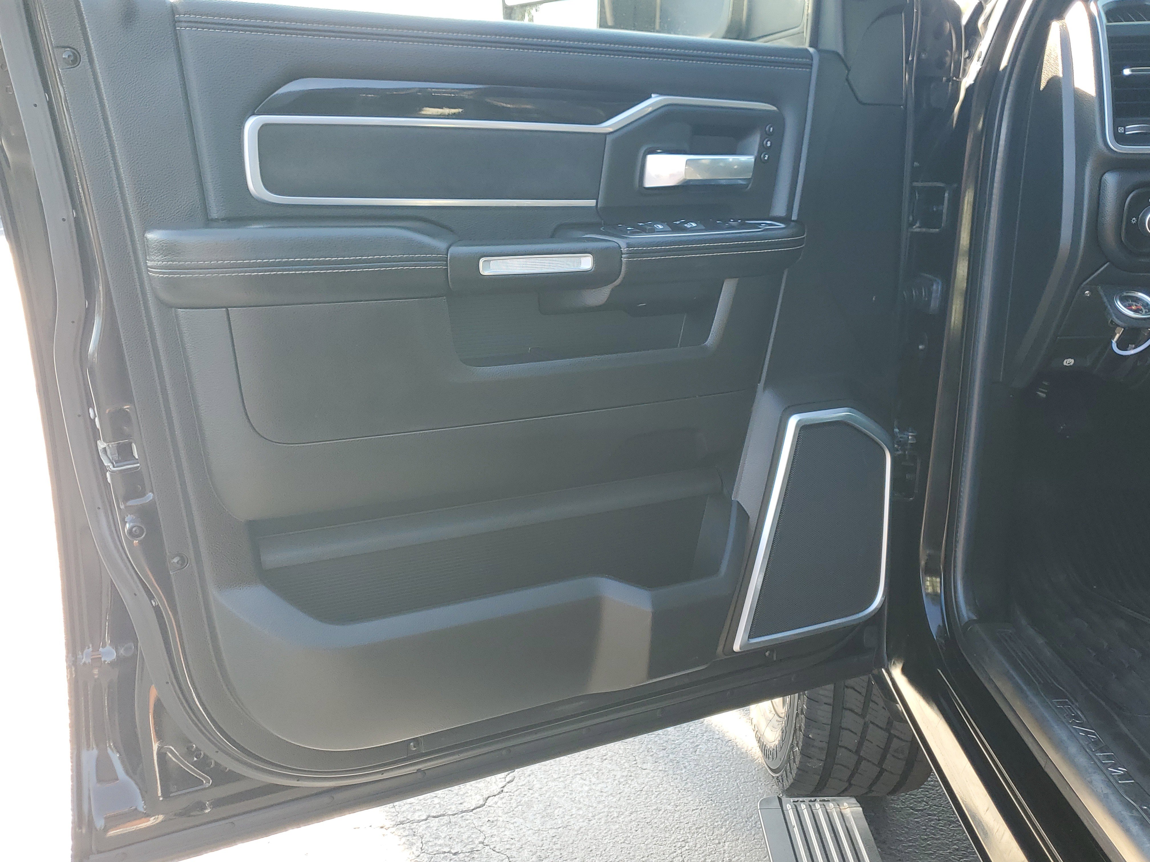 Used 2019 RAM 2500 Laramie image 19