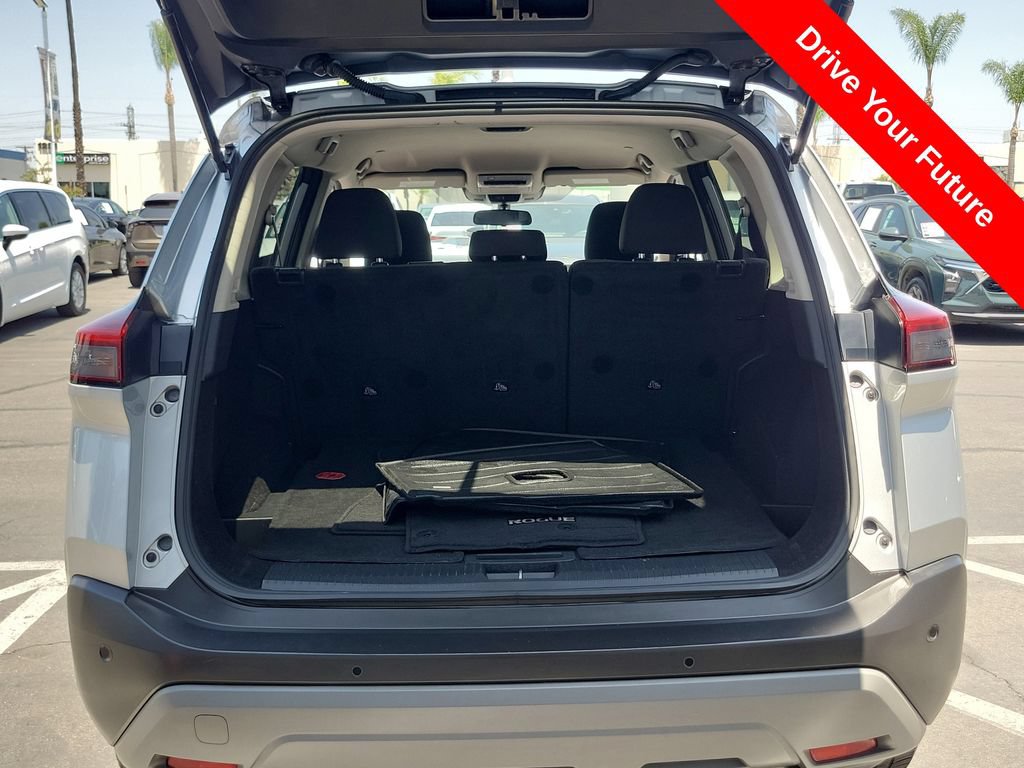 Used 2023 Nissan Rogue SV FWD image 23