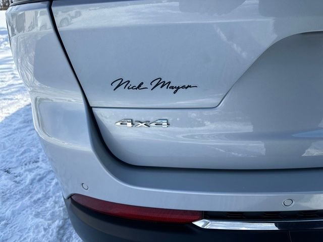 Used 2024 Jeep Grand Cherokee L Limited image 23