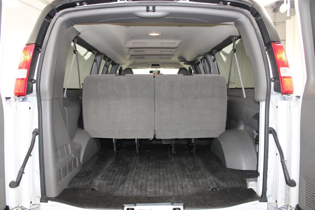 Used 2023 Chevrolet Express 3500 LS RWD image 29