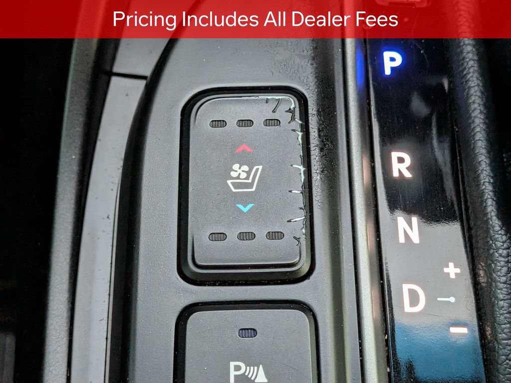 Used 2018 Hyundai Santa Fe Limited FWD image 25