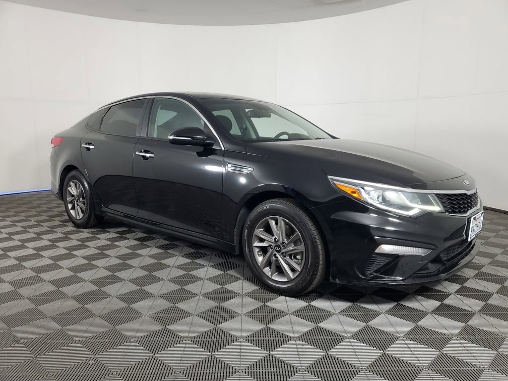 Used 2020 Kia Optima LX image 2