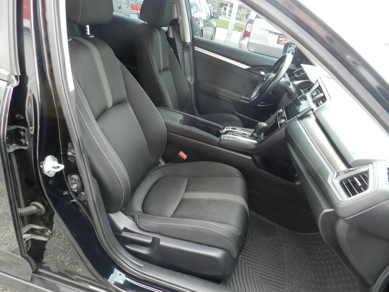 Used 2018 Honda Civic EX-T image 12