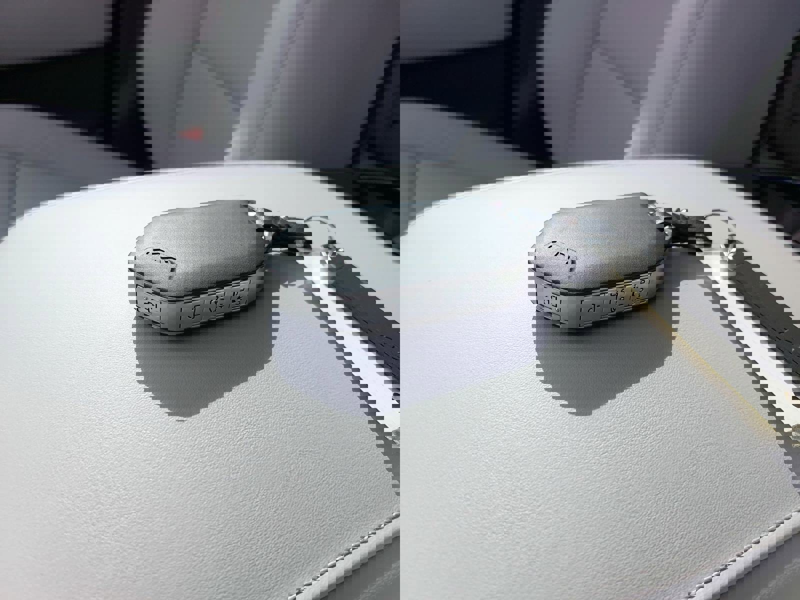 Used 2025 Kia Telluride EX w/ EX Captain's Chair Package image 38