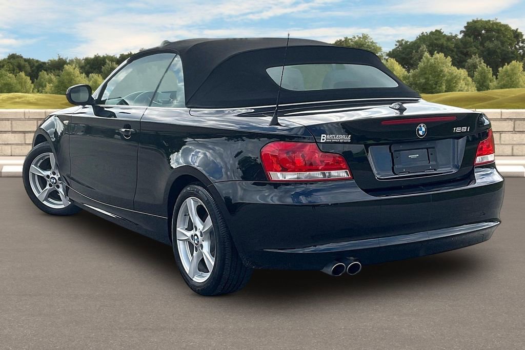 Used 2013 BMW 128i Convertible RWD image 11