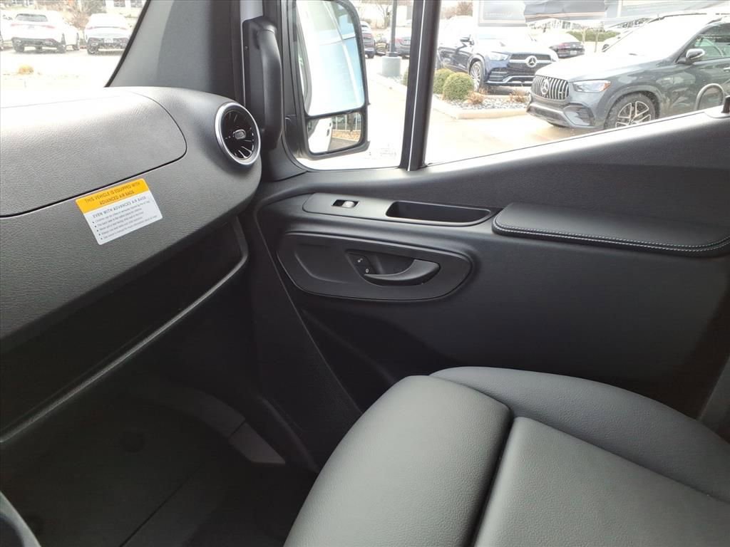 New 2026 Mercedes-Benz Sprinter 2500 image 24