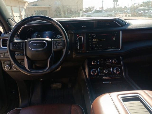Used 2023 GMC Yukon Denali Ultimate image 28