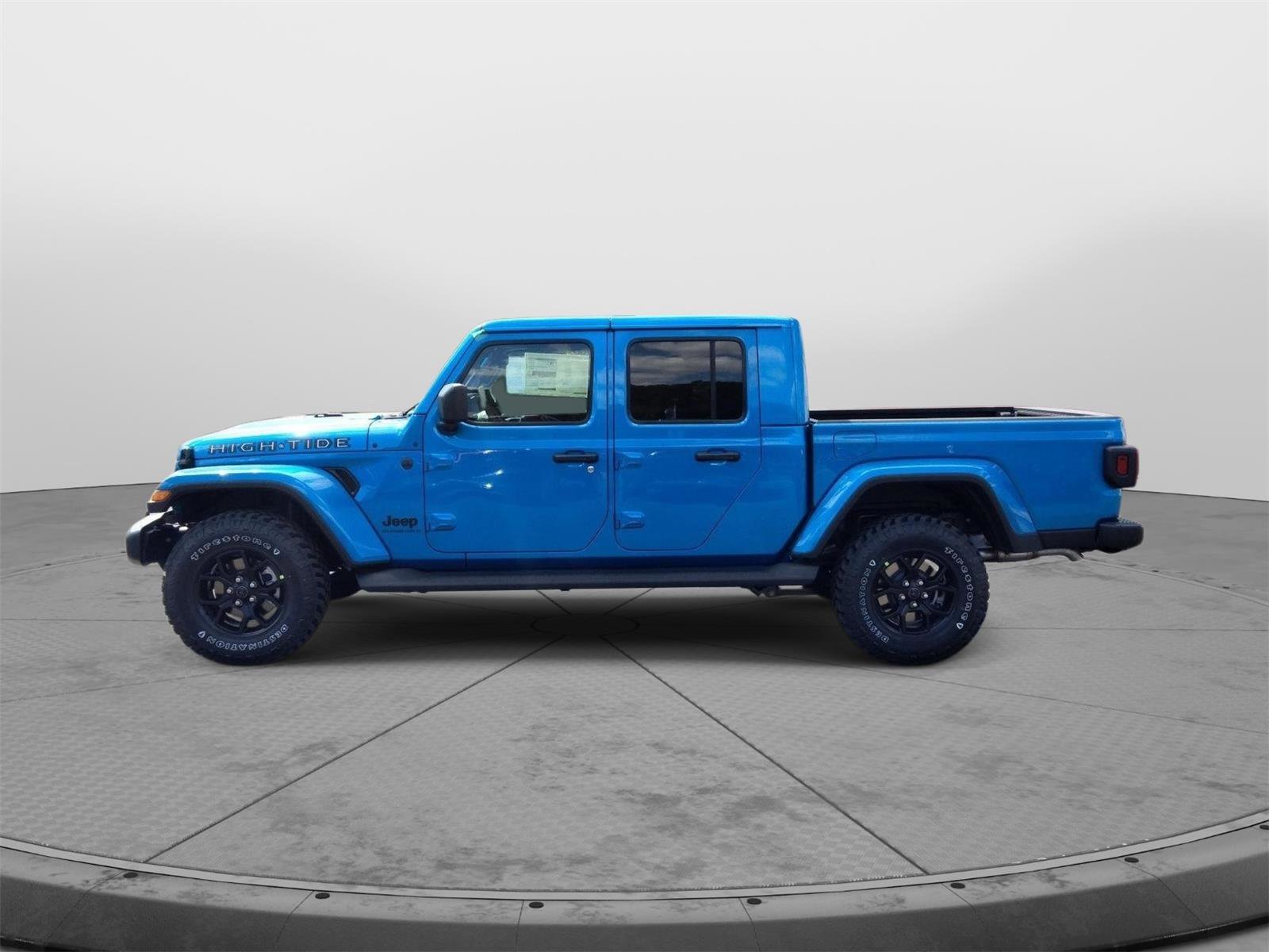 New 2025 Jeep Gladiator Sport image 2