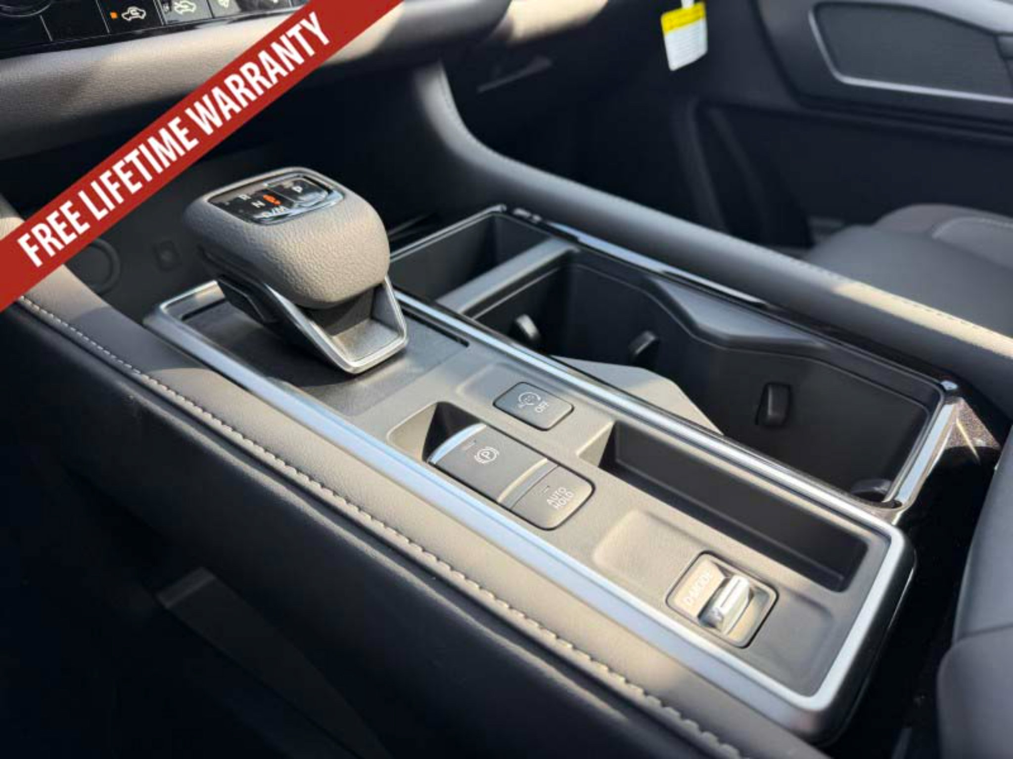 New 2026 Nissan Pathfinder SL FWD image 26