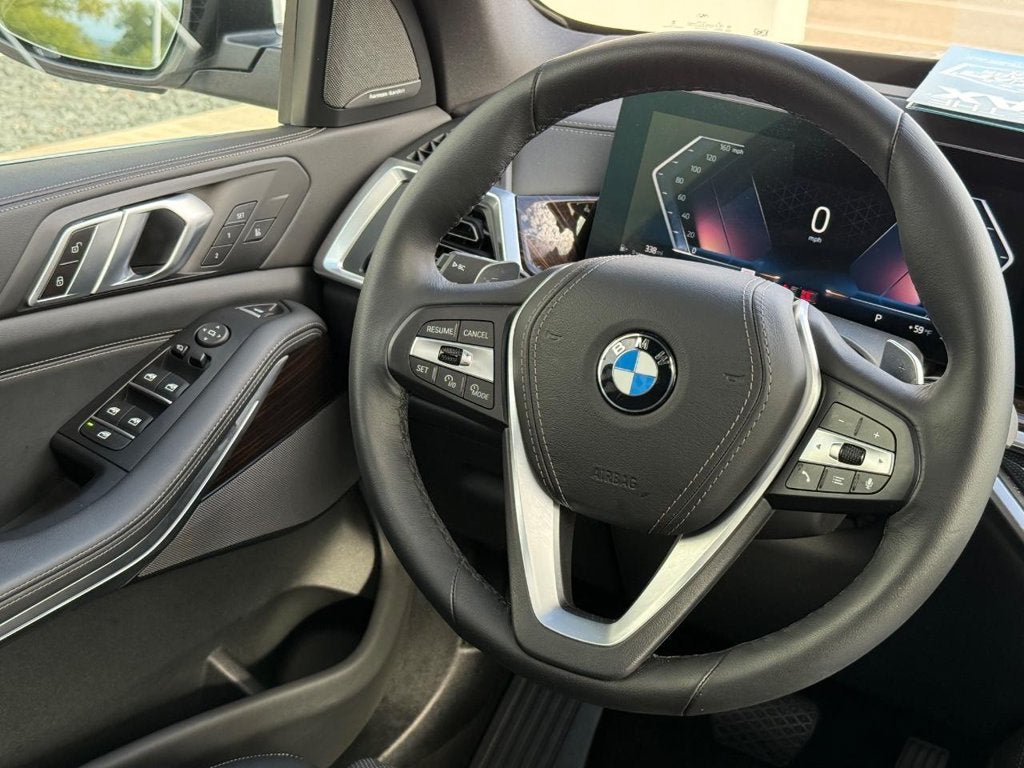 Used 2024 BMW X5 xDrive40i w/ Premium Package AWD/4WD image 14
