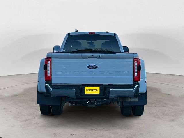 Used 2025 Ford F450 Lariat w/ FX4 Off-Road Package image 4