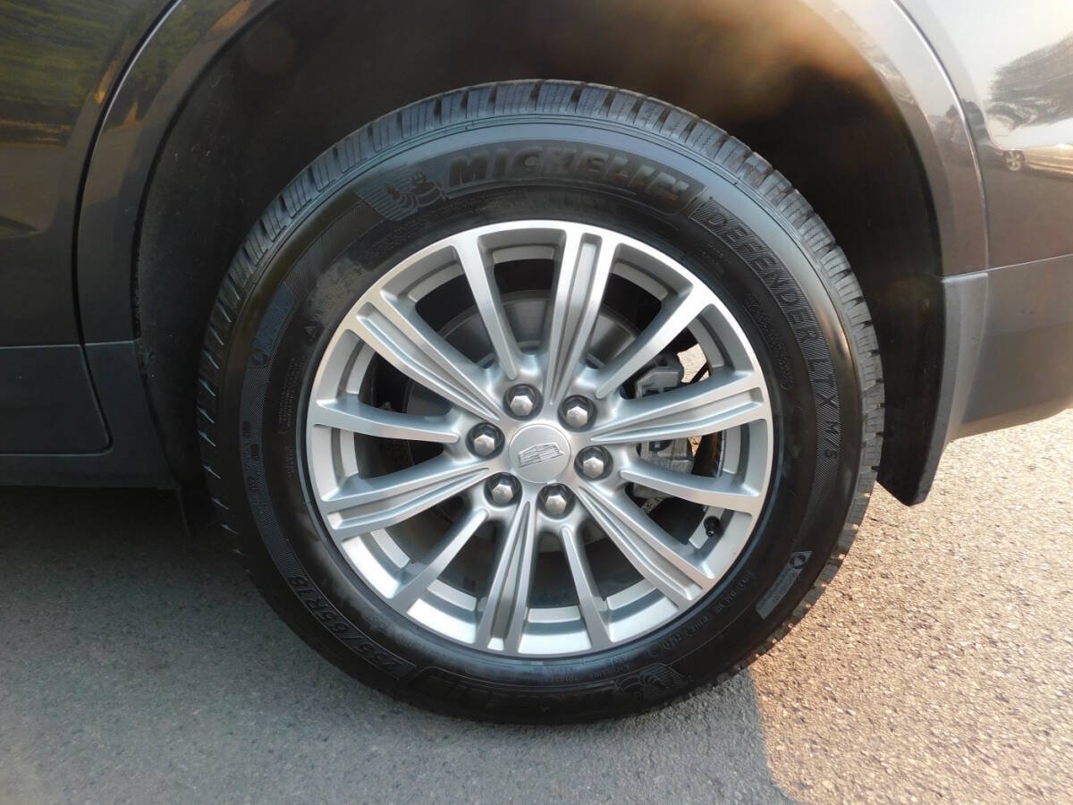 Used 2017 Cadillac XT5 Luxury w/ Driver Awareness Package AWD/4WD image 27