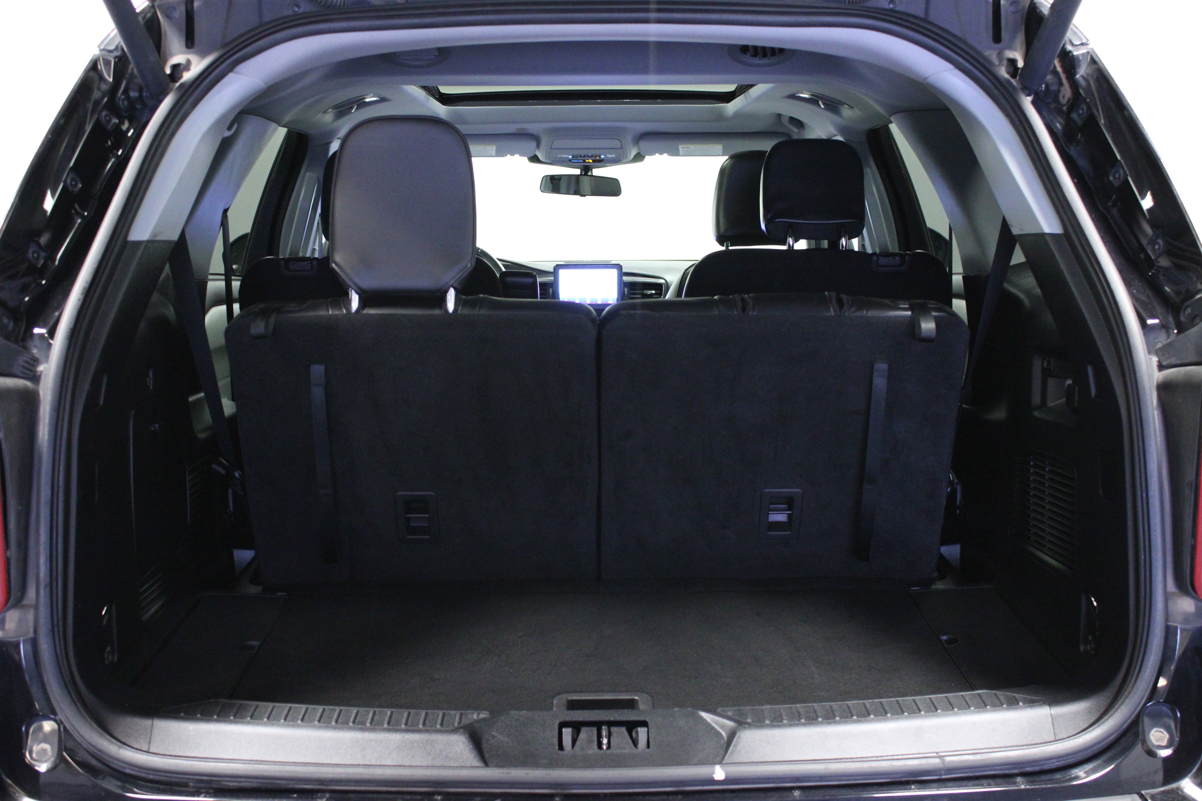 Used 2023 Ford Explorer XLT w/ Equipment Group 202A image 15