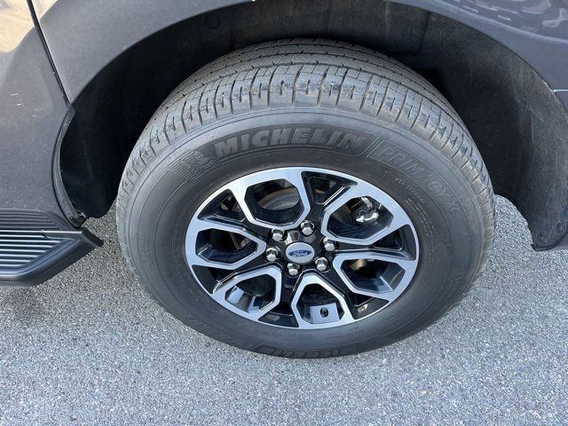 Used 2023 Ford Expedition Max XLT image 20