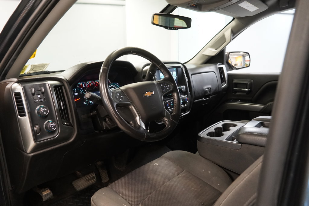 Used 2019 Chevrolet Silverado 1500 LT w/ All Star Edition AWD/4WD image 6