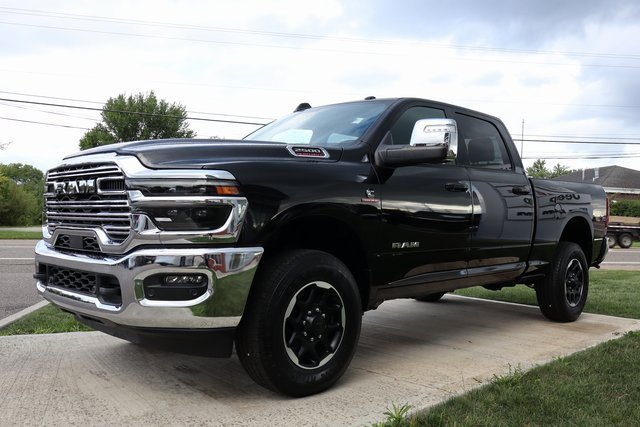 Used 2025 RAM 2500 Laramie image 8