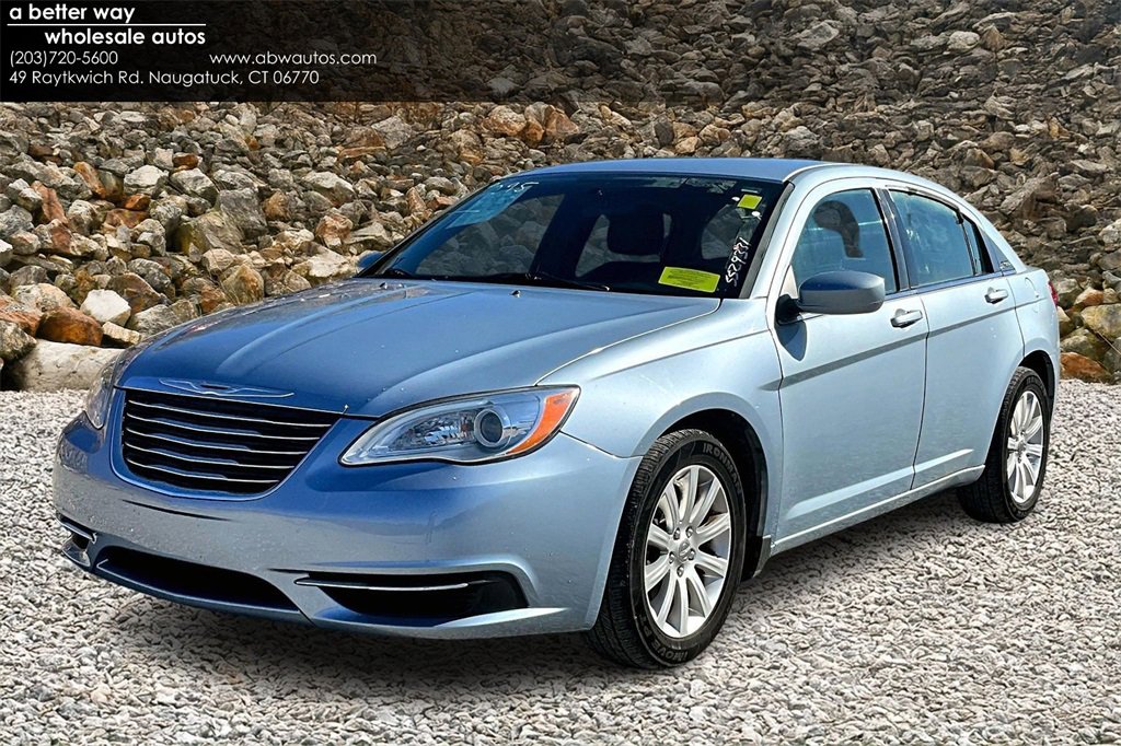 Used 2014 Chrysler 200 Touring image 1