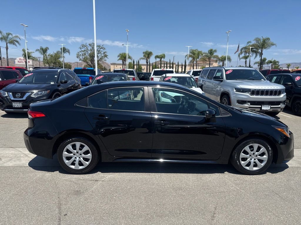 Used 2024 Toyota Corolla LE FWD image 9
